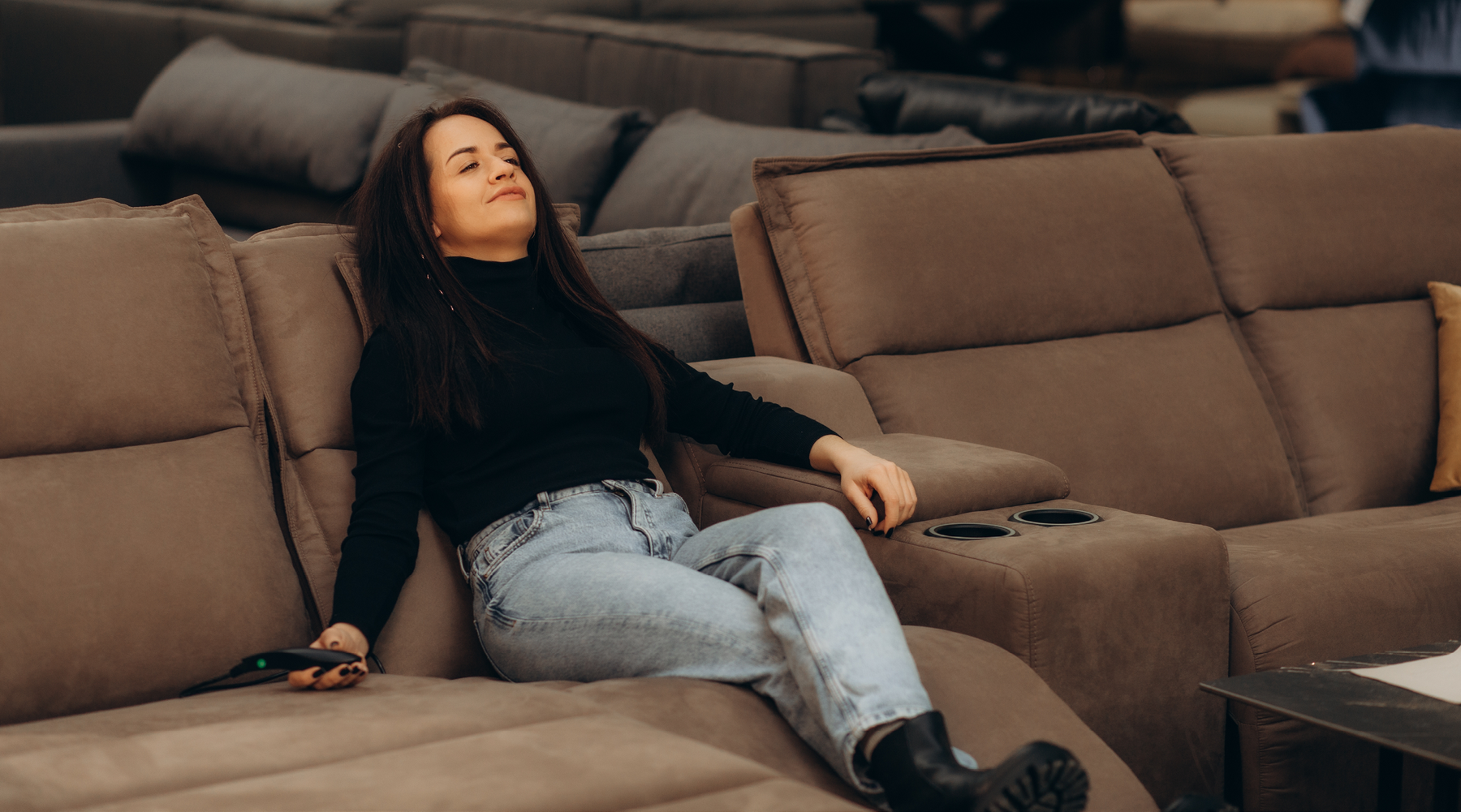 How to Choose the Perfect Reclining Sofa or Sectional